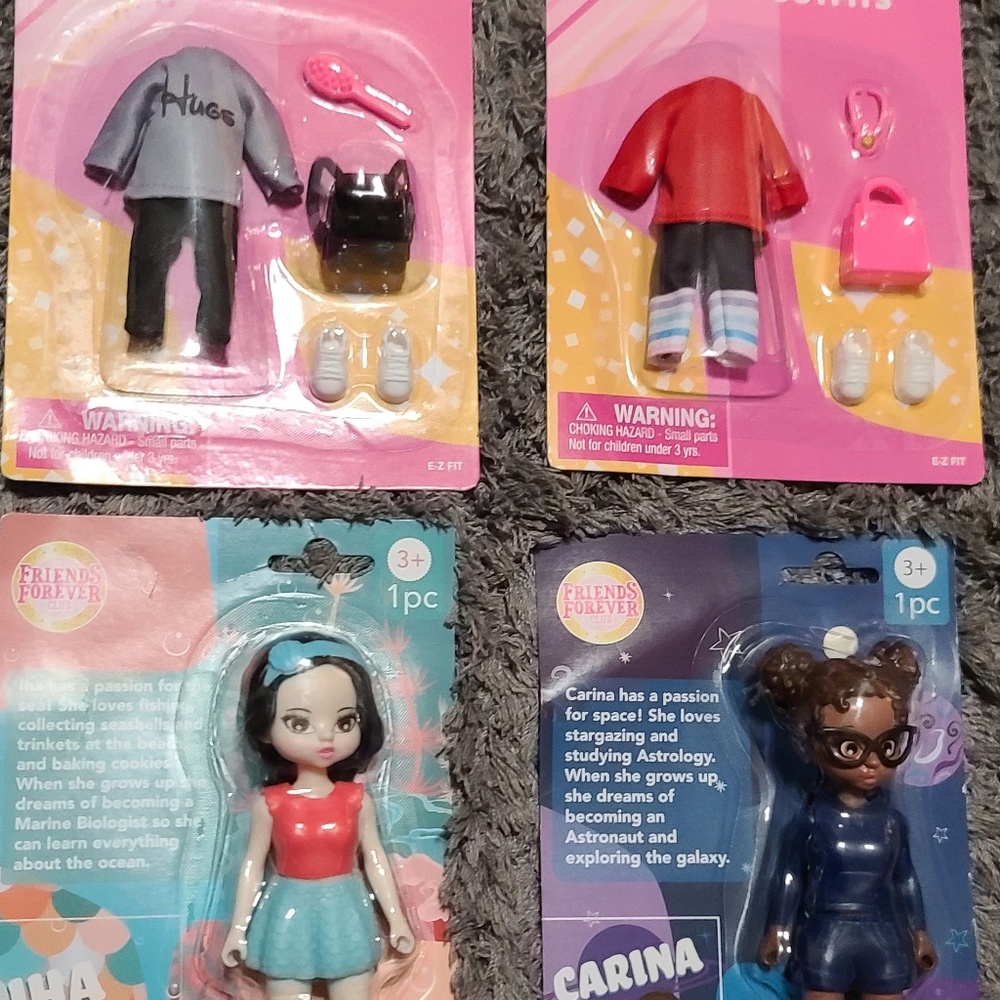 Friends Forever Club CARINA and IHA with 2 outfits new